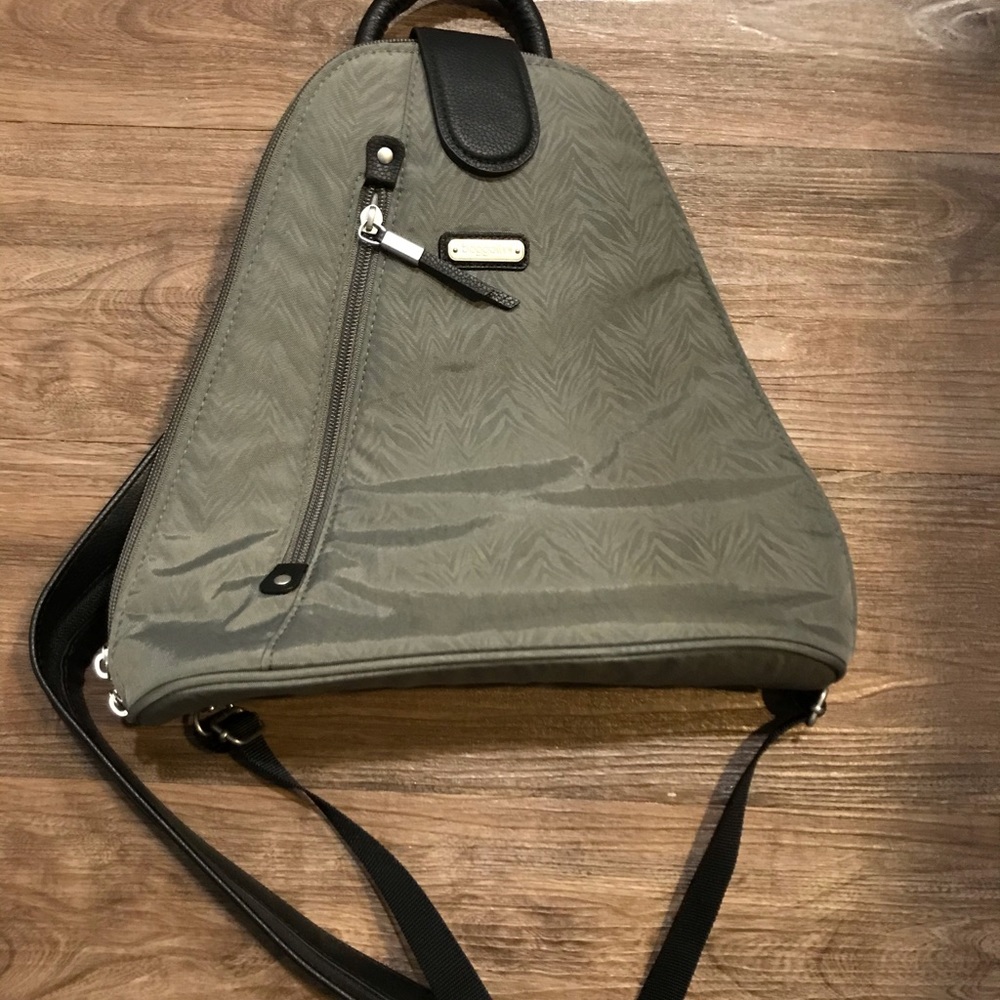 Baggallini Gray Crossbody Backpack NWT